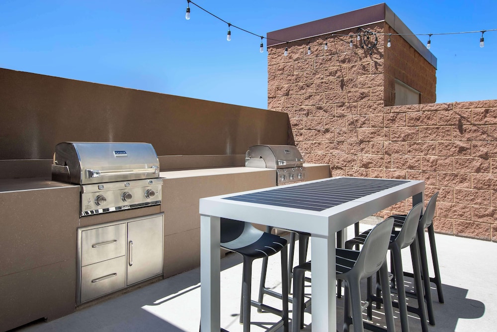 Home2 Suites by Hilton Lubbock University - photo 32