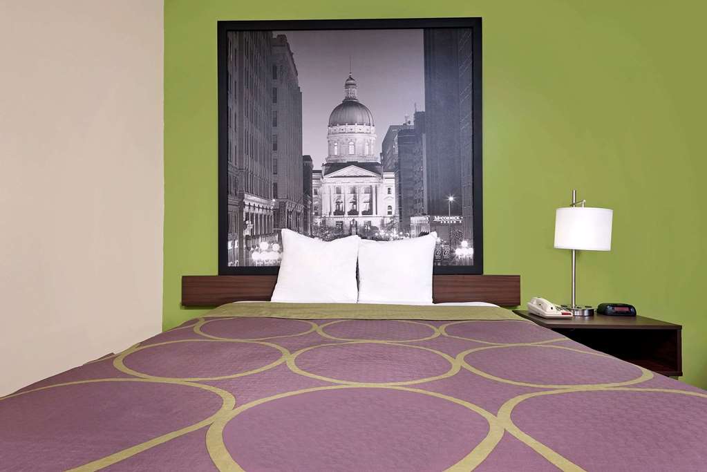 Super 8 by Wyndham Muncie Ball St. College Area - photo 6