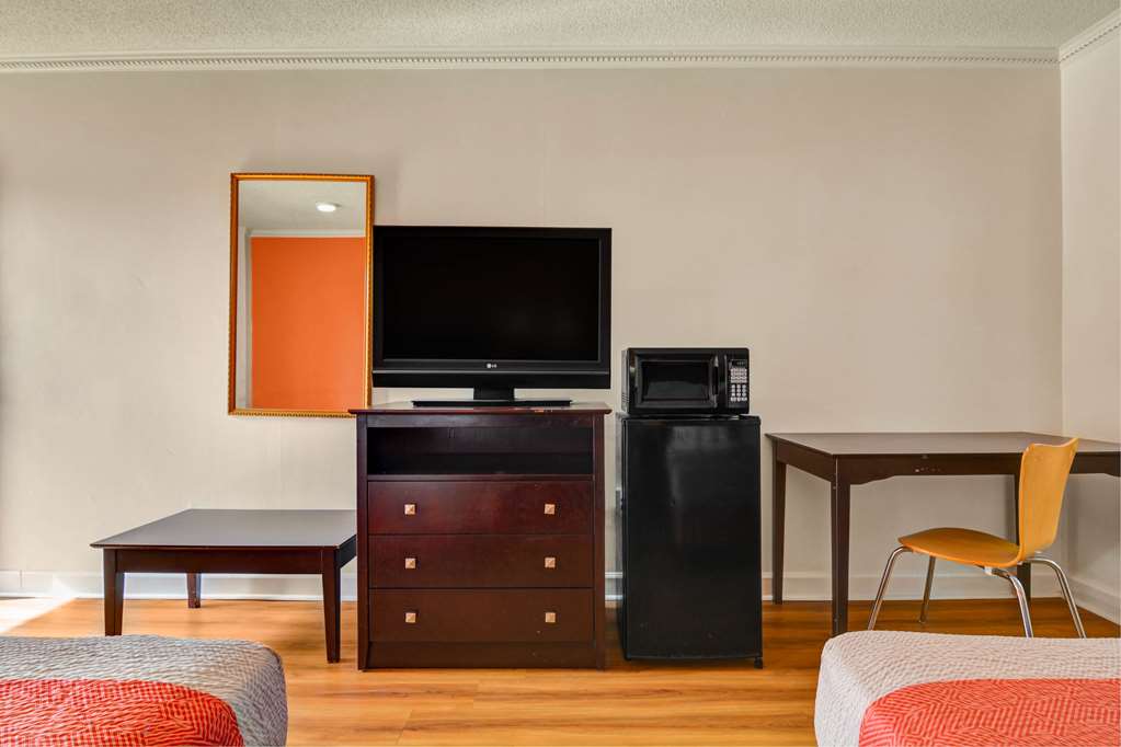 Motel 6 Americus GA - photo 16