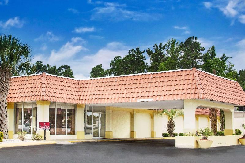 Ramada By Wyndham Walterboro in Walterboro, United States