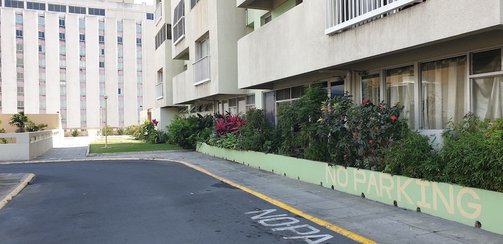 Ocean Towers - carbon neutral hotel in Kingston