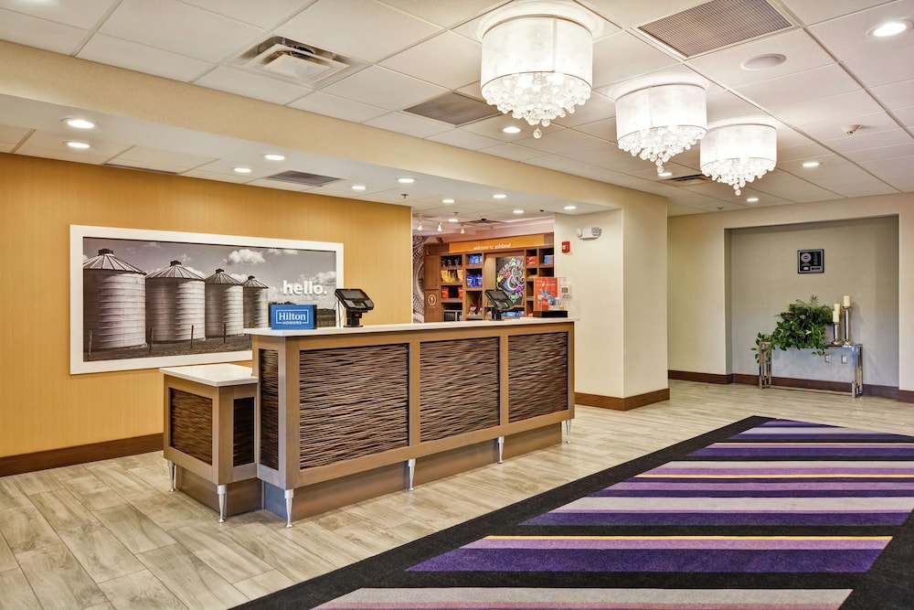 Hampton Inn & Suites Ashland - photo 5