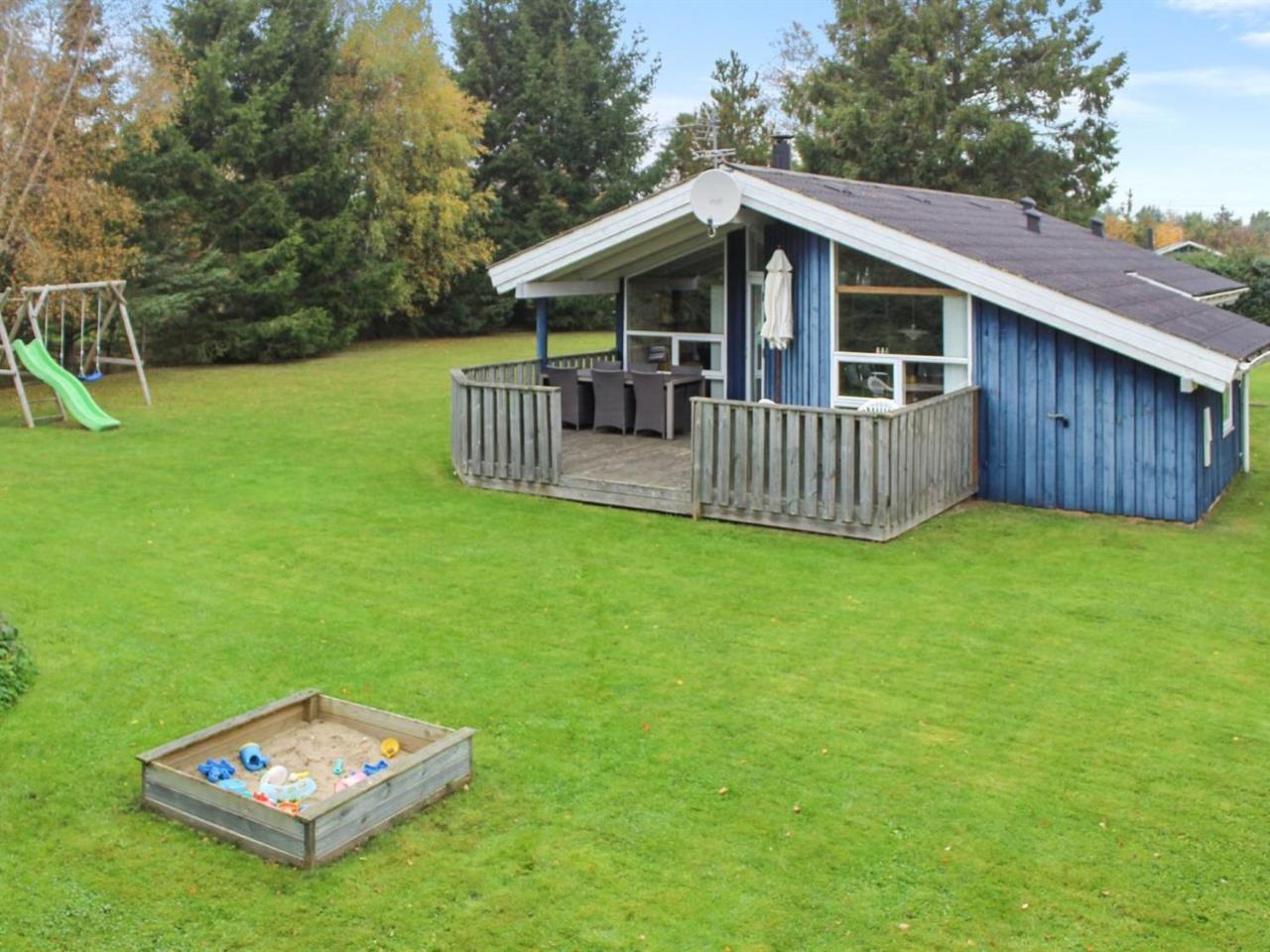 Holiday Home Danika 800m from the sea by Interhome — 4-Star Luxury Hotel in Hals, Denmark