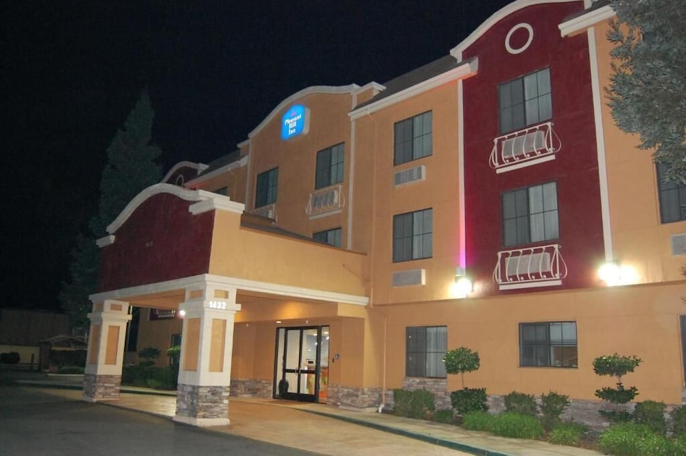 Pleasant Hill Inn - photo 24