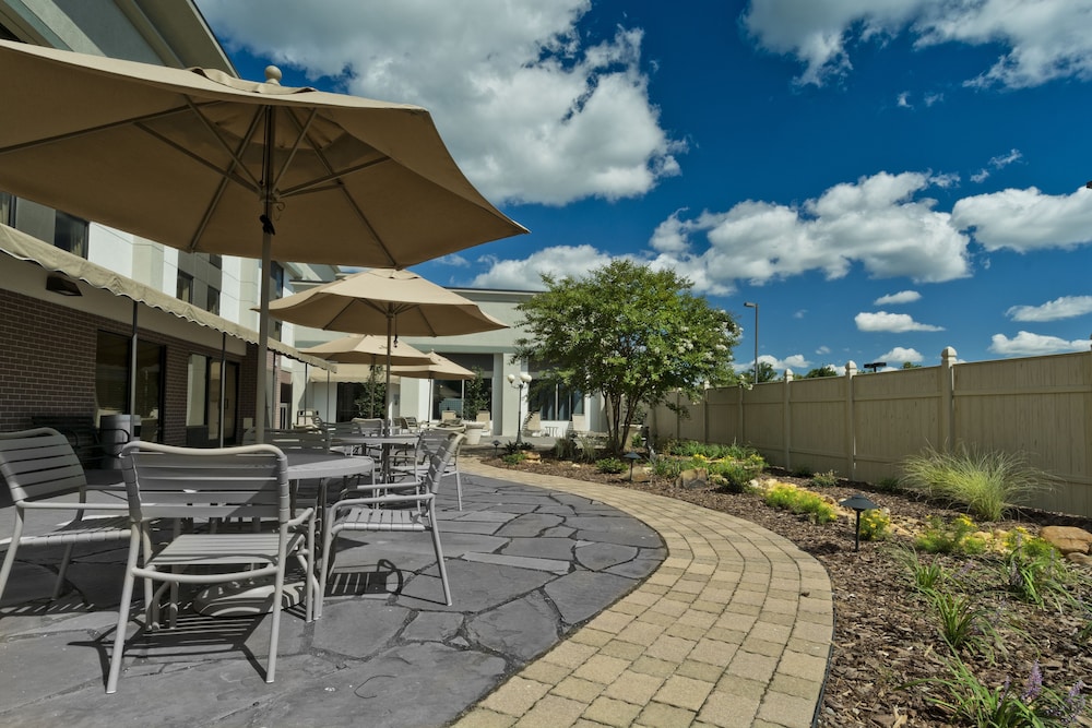 Hampton Inn Asheboro - photo 42