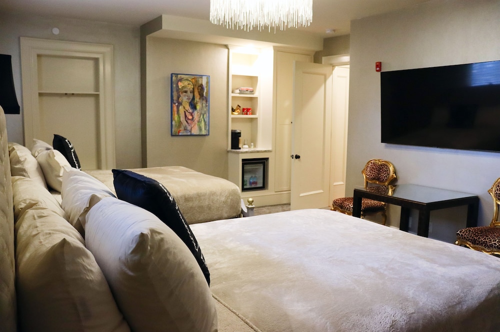 The Edward Hotel - photo 5