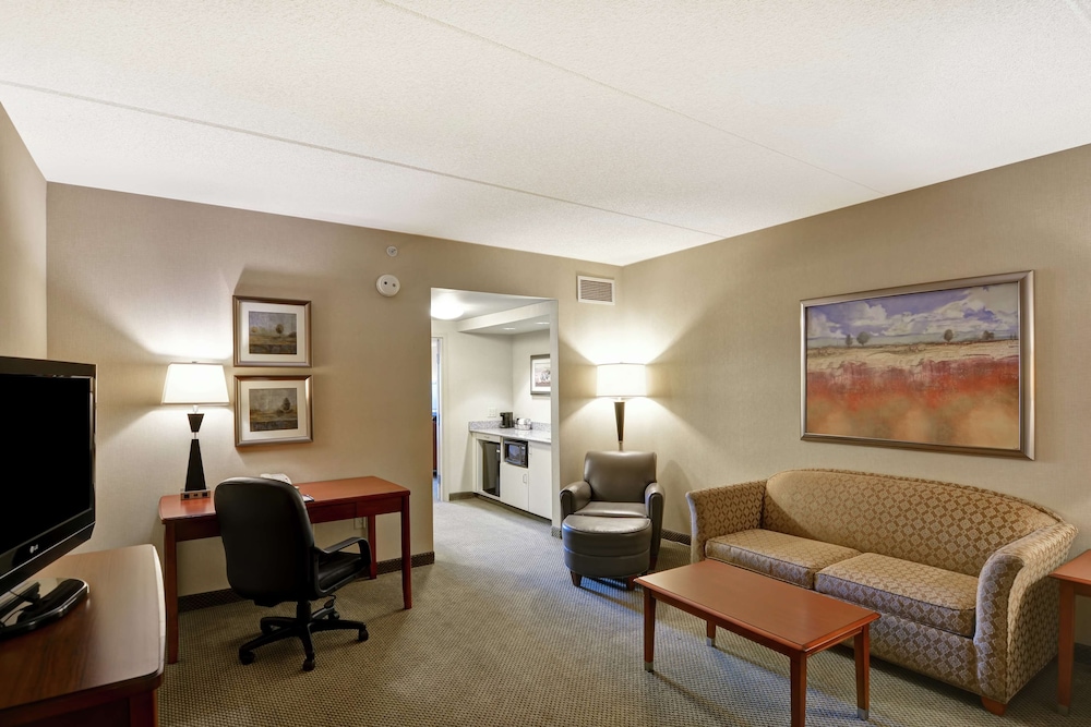 Hampton Inn Sayre - photo 16