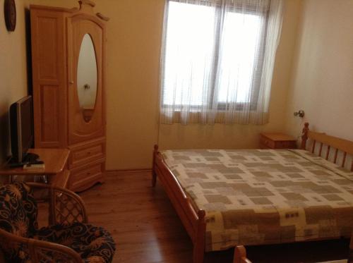 Guest Rooms Toni & Miro — hotel in Tryavna