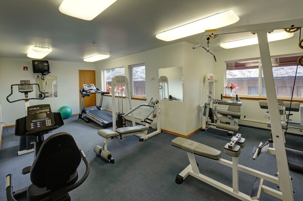 Frontier Suites Hotel in Juneau - photo 25