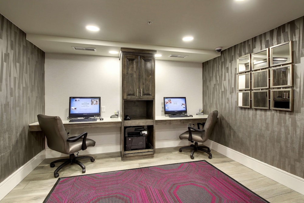 Hampton Inn & Suites Cordele - photo 46
