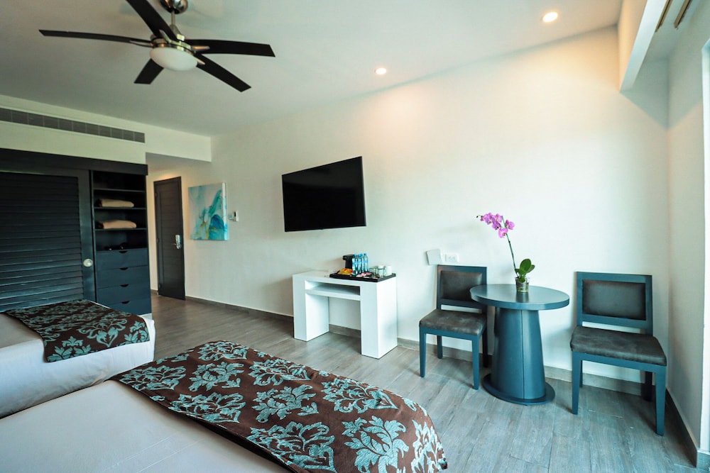 The Fives Beach Hotel Á la Carte All Inclusive
