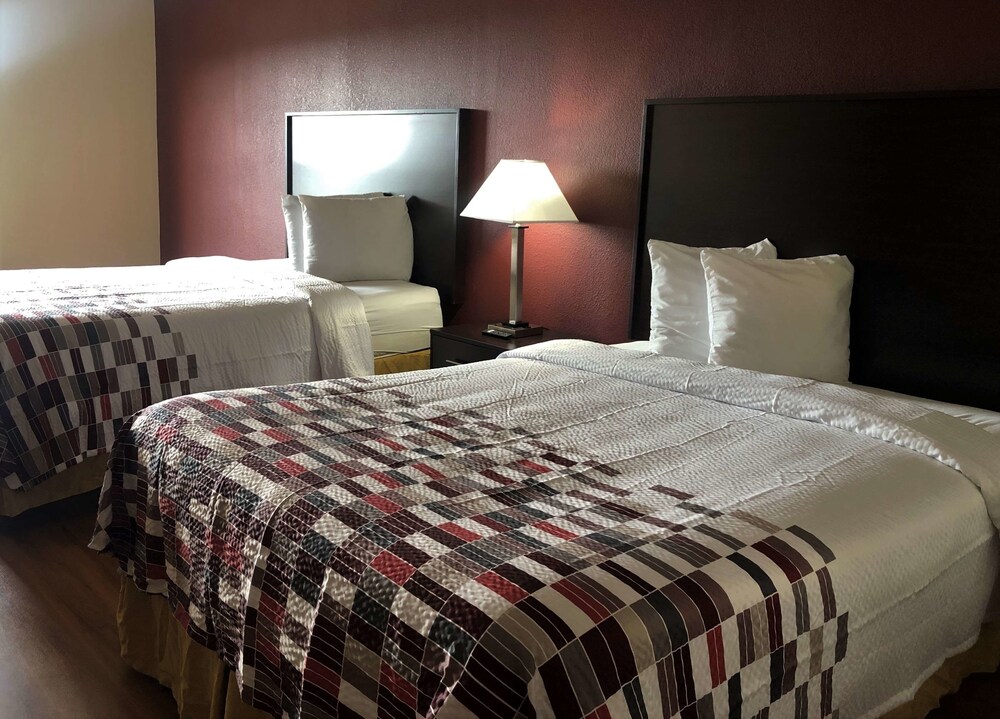Red Roof Inn Atlanta Six Flags 793 Hotel - photo 12