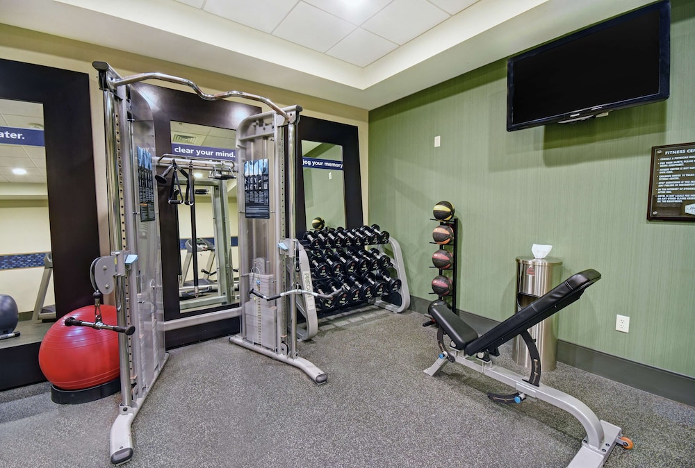Hampton Inn Beloit - photo 25
