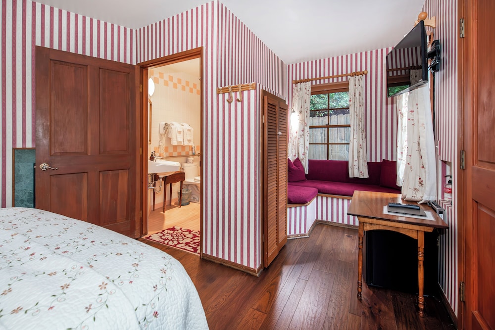 Bath Street Inn - photo 19