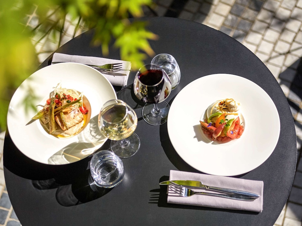 מזון ומשקאות