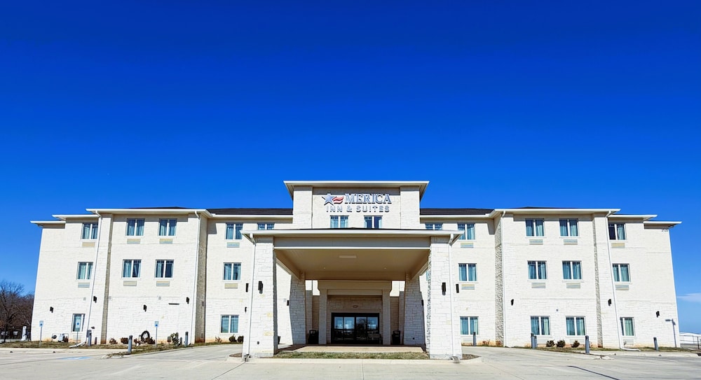Merica Inn & Suites in Wills Point, United States