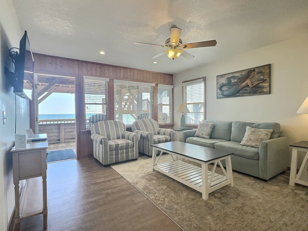 Lighthouse View Oceanfront Lodging - photo 47
