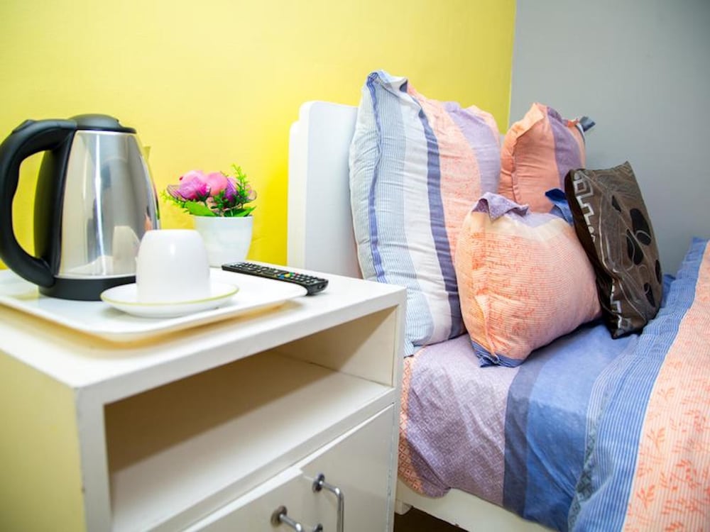 Relaxing Guest House in the Heart of Ndabeni — 4-Star Luxury Hotel in Cape Town, South Africa