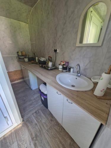 Glamping Za Zamkiem W Checinach — Checiny