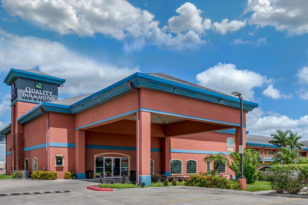 Quality Inn & Suites at The Outlets Mercedes Weslaco — hotel in Mercedes