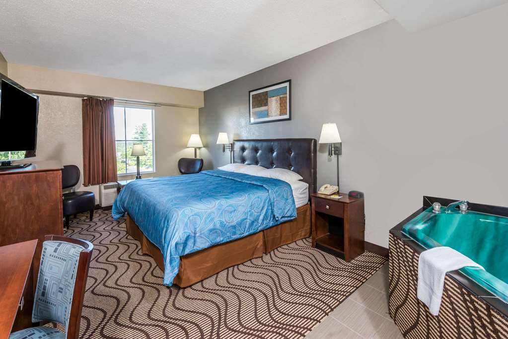 Super 8 by Wyndham Mars Cranberry Pittsburgh Area - photo 11