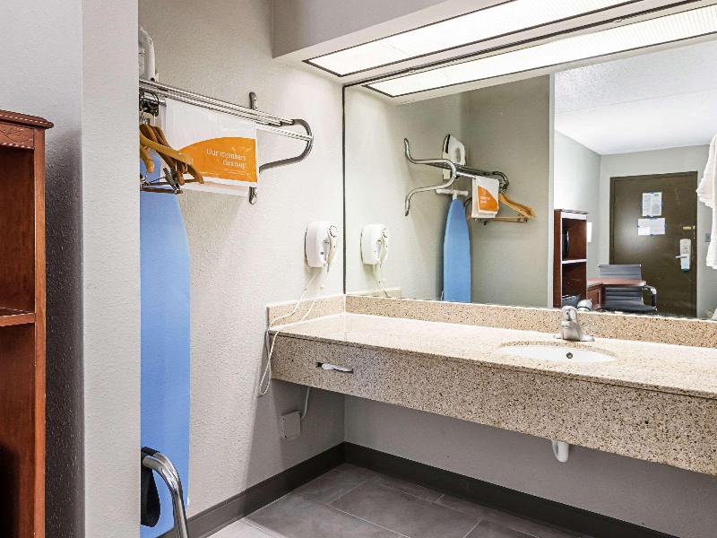 Quality Inn Knoxville TN - photo 7