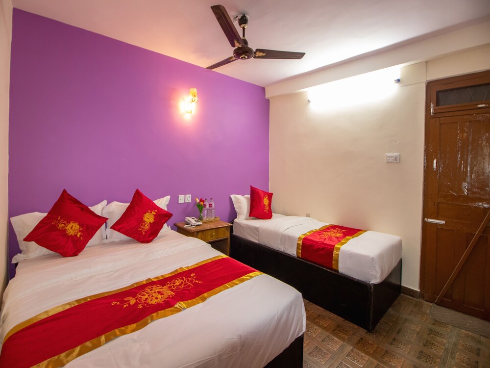 Hotel Fewa Corner & Restro - last minute hotel in Pokhara