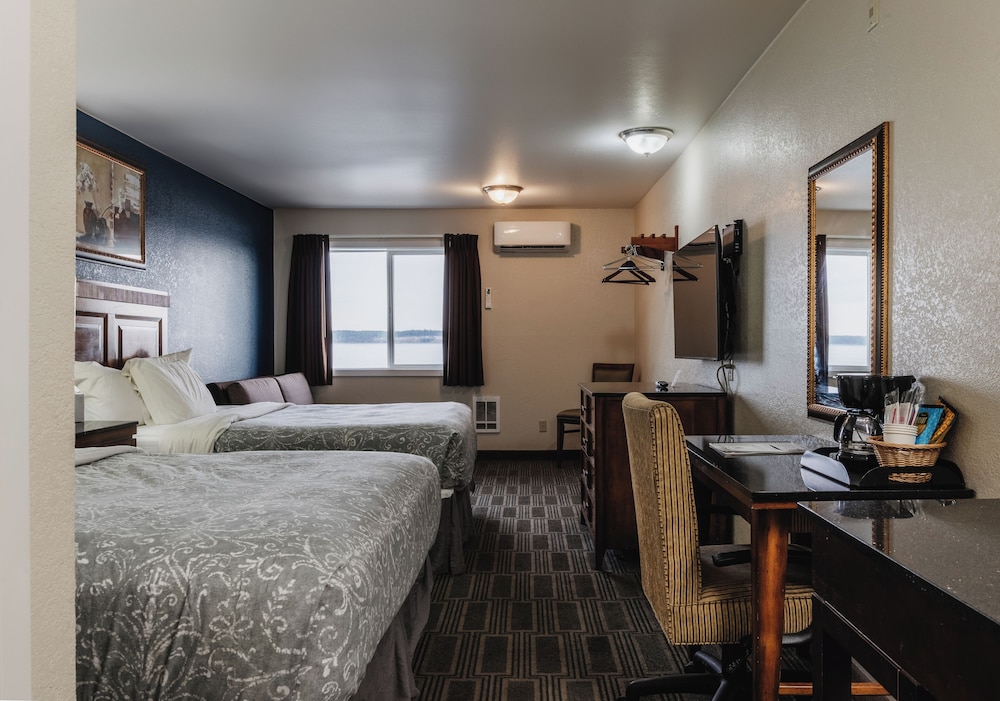 Water Front Inn - photo 20