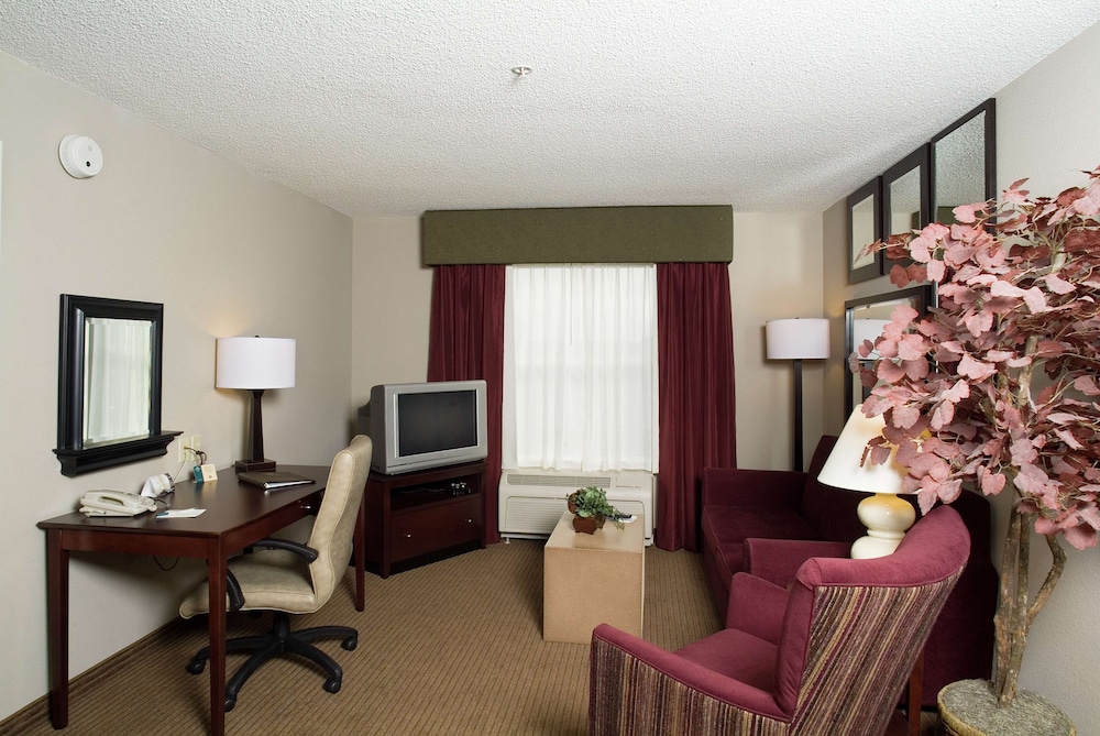 Homewood Suites by Hilton Bloomington - photo 42