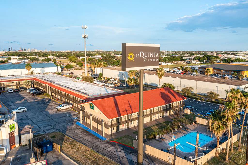 La Quinta Inn by Wyndham Corpus Christi North - photo 26