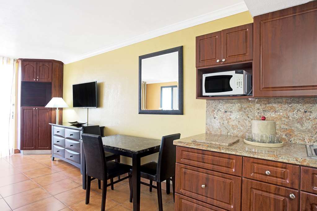 Ramada Plaza by Wyndham Marco Polo Beach Resort - photo 65