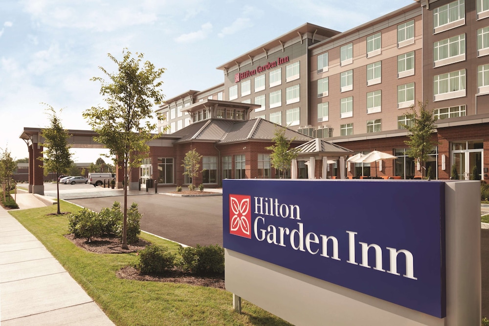 Hilton Garden Inn Boston Logan Airport - photo 61