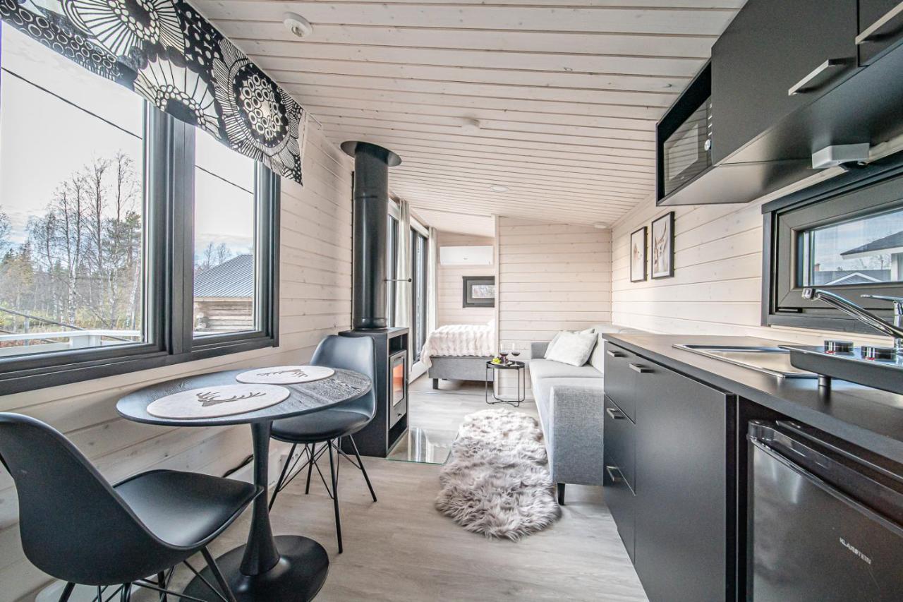Levi Hanki - carbon neutral hotel in Unknown City