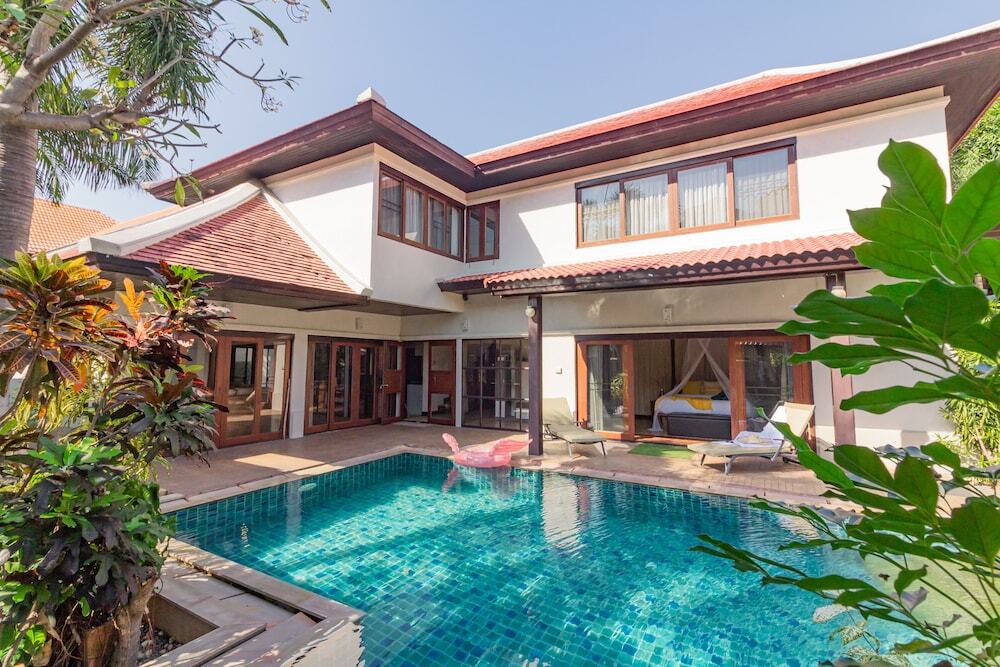 Bali Haven 3BDR Private Pool Villa — 4-Star Luxury Hotel in Pattaya, Thailand