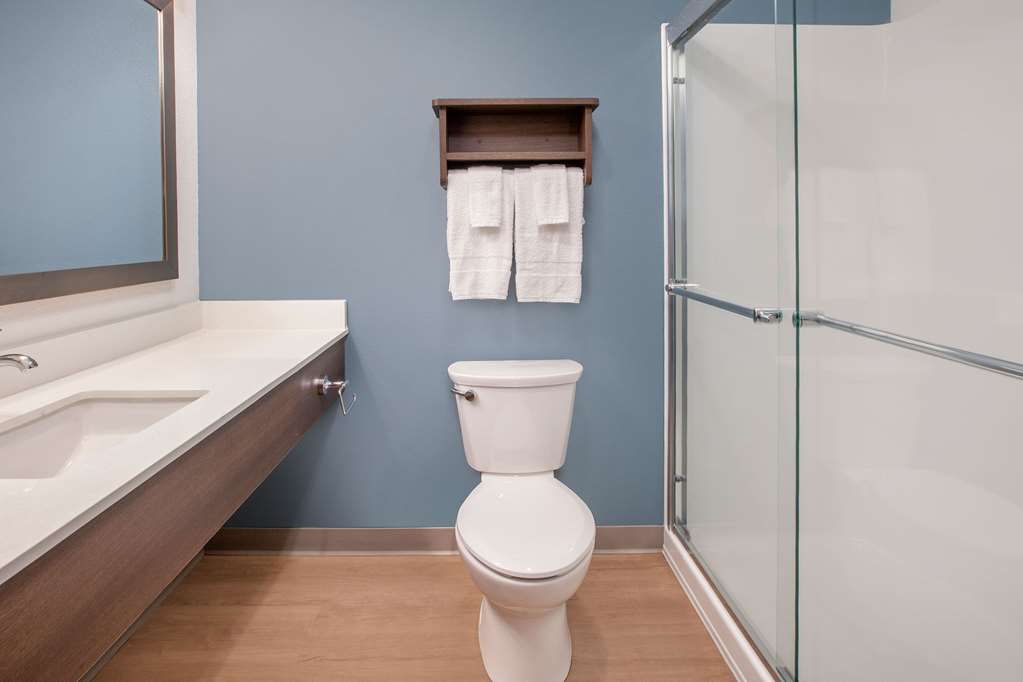 WoodSpring Suites Washington DC Northeast Greenbelt - photo 17