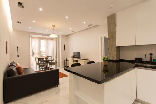 Apartamento San Isidro Centro — 4-Star Luxury Hotel in Granada, Spain