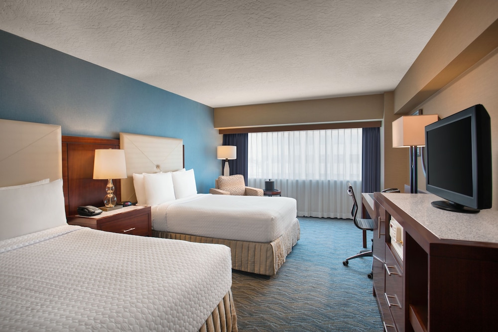 Crowne Plaza Los Angeles Harbor Hotel by IHG - photo 10