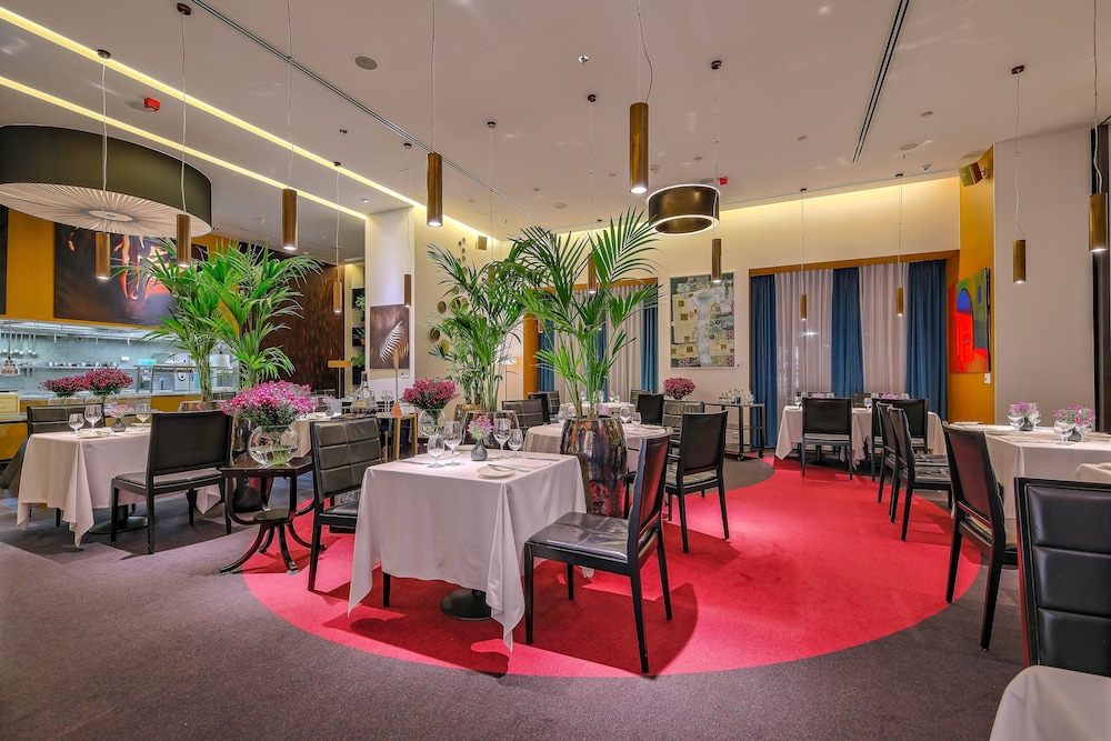 מזון ומשקאות