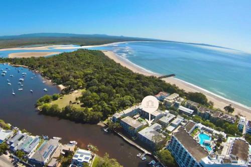 6Stu Hastings Street Studio — 4-Star Luxury Hotel in Noosa Heads, Australia