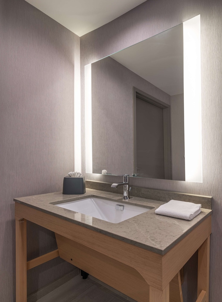 Hyatt Place Newark Silicon Valley - photo 35