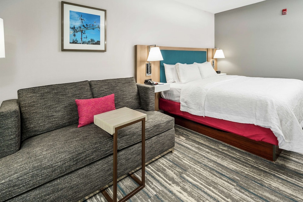 Hampton Inn Wilson Downtown - photo 23