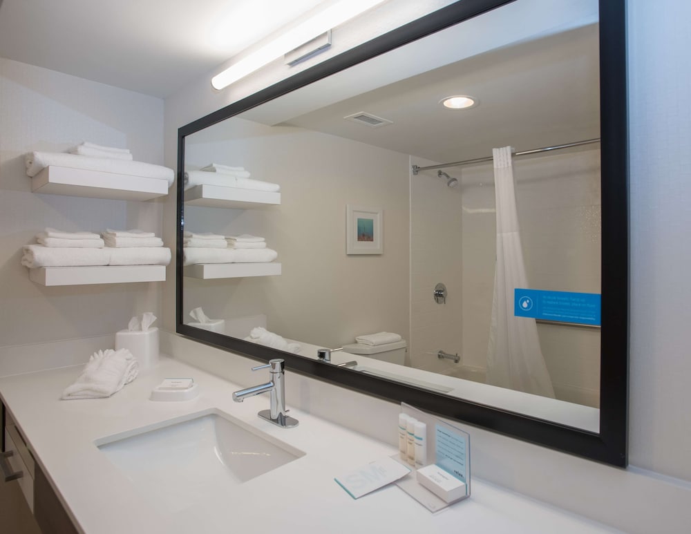 Hampton Inn Wooster - photo 24