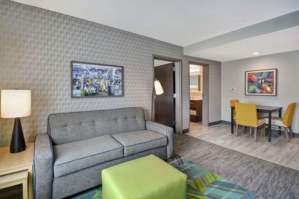Home2 Suites by Hilton Taylor Detroit - photo 14