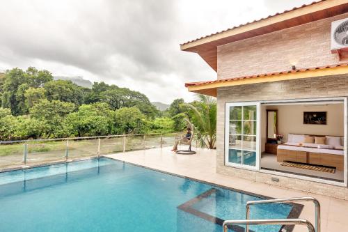 SaffronStays Riverdeck Vista in Karjat, India
