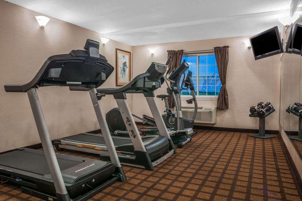 Super 8 by Wyndham Beaumont I 10 South College St - photo 11