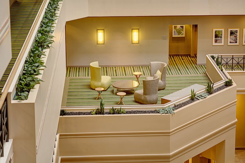 Embassy Suites by Hilton San Diego Bay Downtown - photo 4