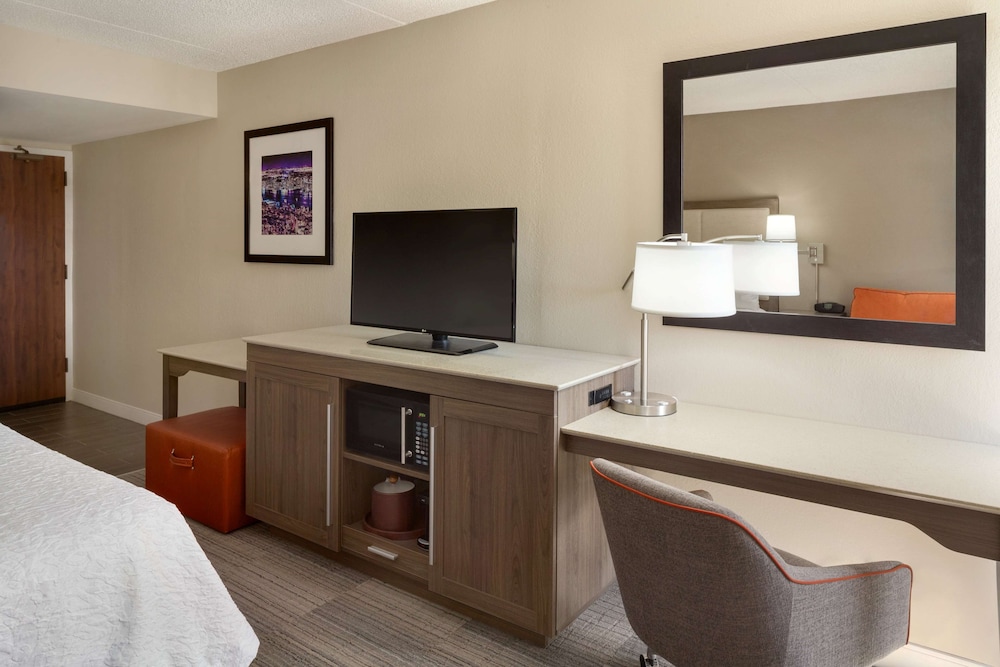 Hampton Inn Philadelphia Mt. Laurel - photo 10