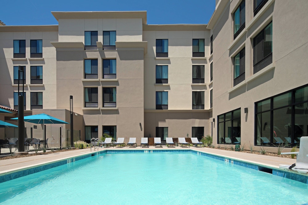 SpringHill Suites by Marriott Valencia - photo 18
