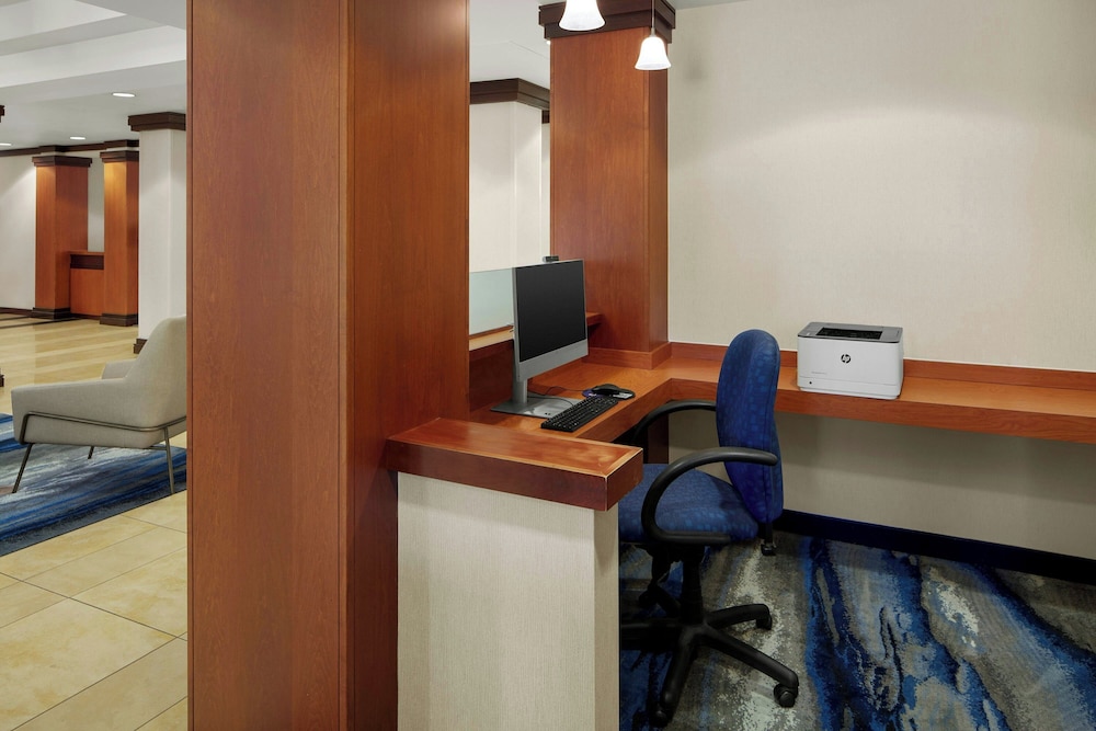 Fairfield Inn & Suites by Marriott Carlisle - photo 21