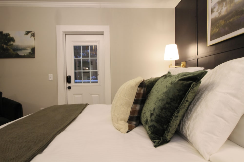 The Aurora Inn & Cottages - photo 16